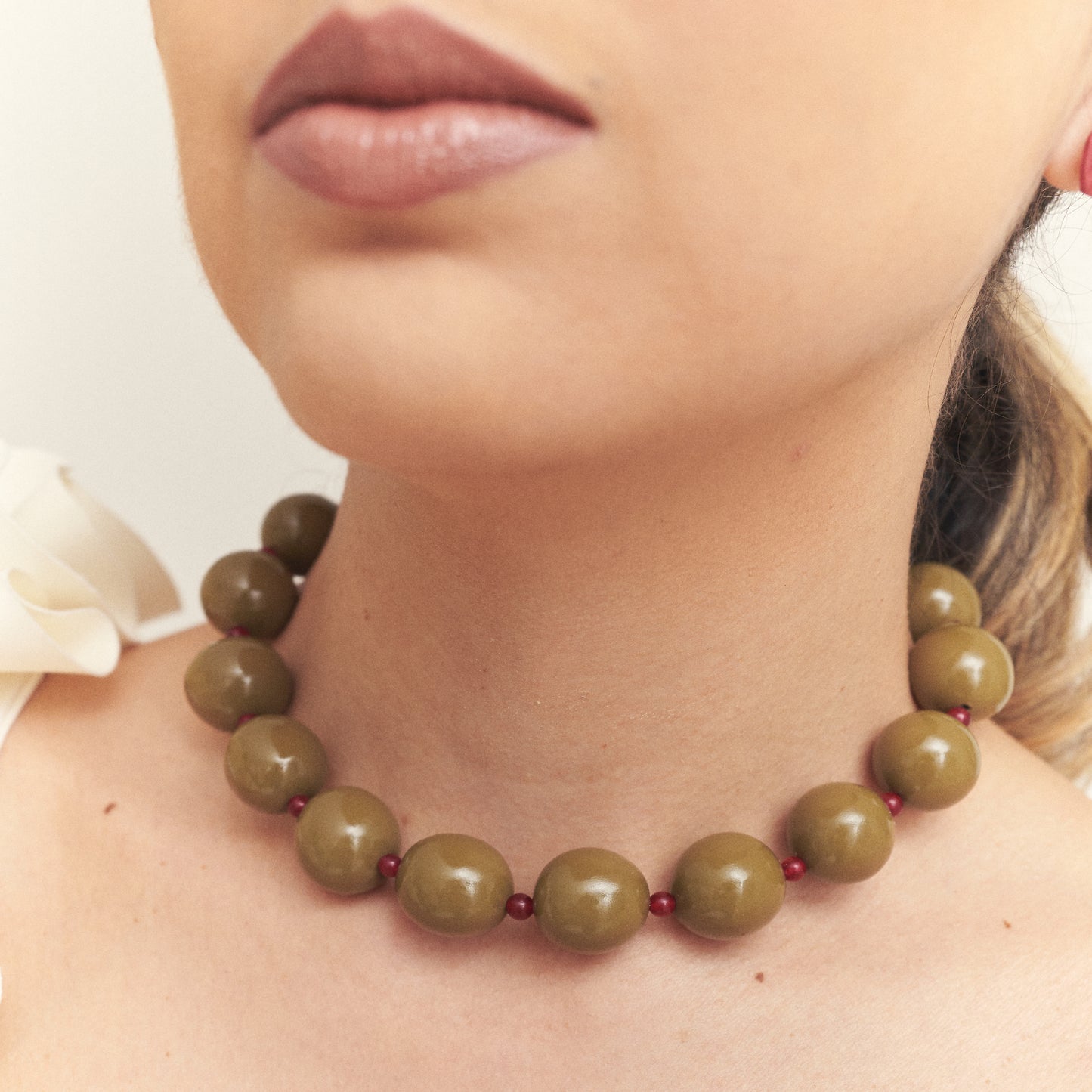 Collar Dry Martiny Aceituna