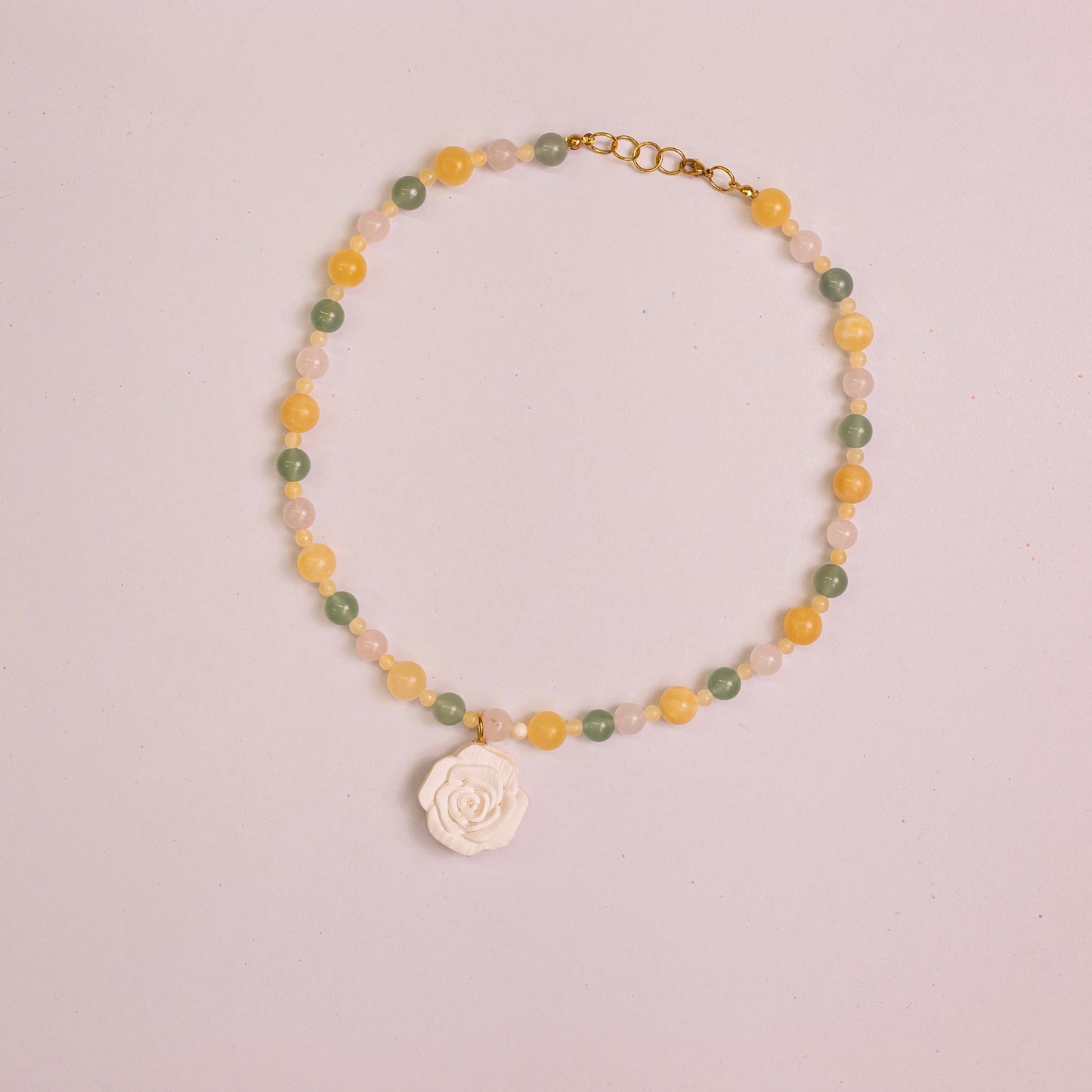 Collar tropical