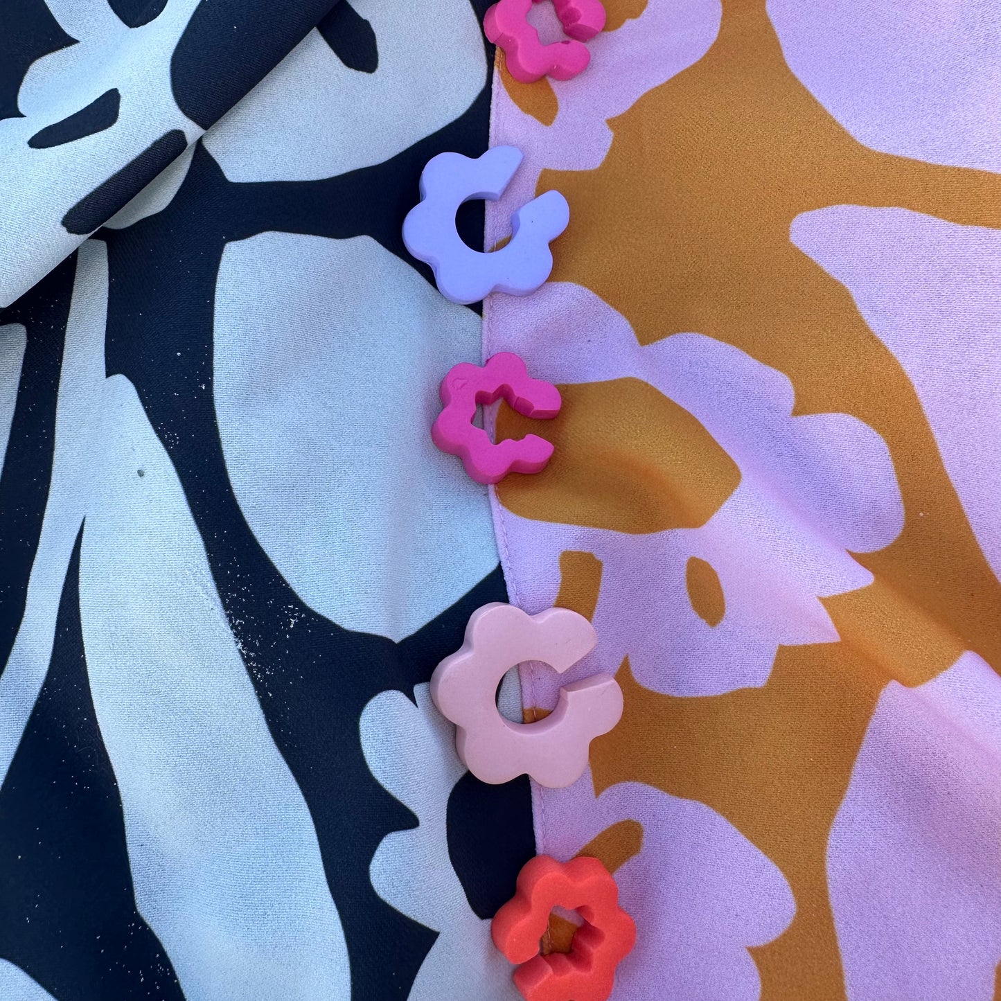 Maxi Flower Earcuff