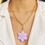 Collar Flor de Ocobo Maxi Dorado