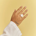 Anillo Flor de Ocobo Mini
