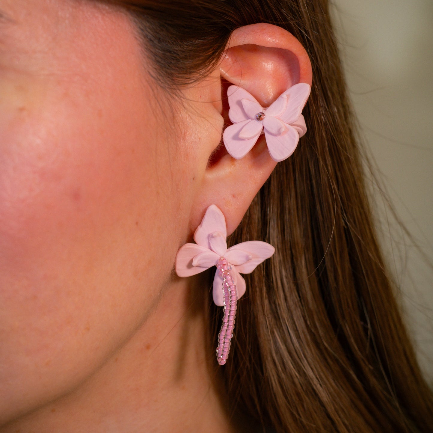 Aretes Alas en Flor Mini