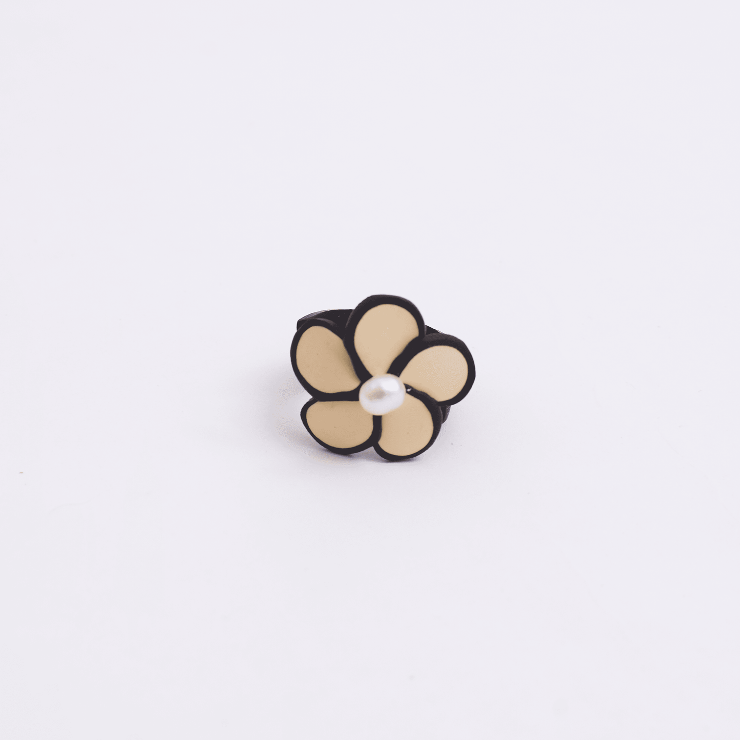 Amara ring